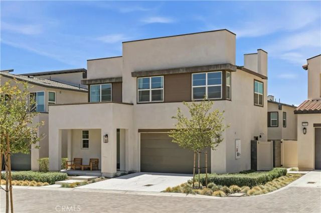 15964 Caterpillar, Fontana, CA 92336