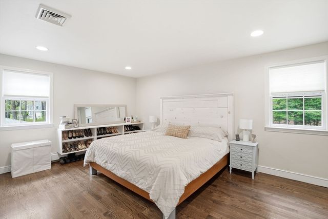 15 Hemlock Dr, Norwell, MA 02061