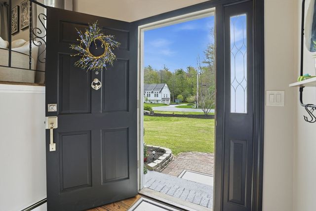 15 Hemlock Dr, Norwell, MA 02061