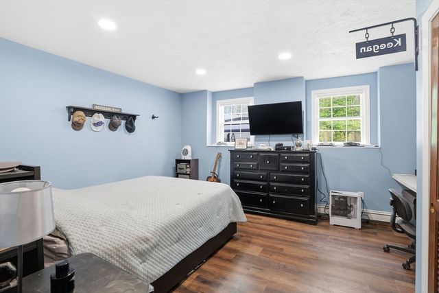 15 Hemlock Dr, Norwell, MA 02061