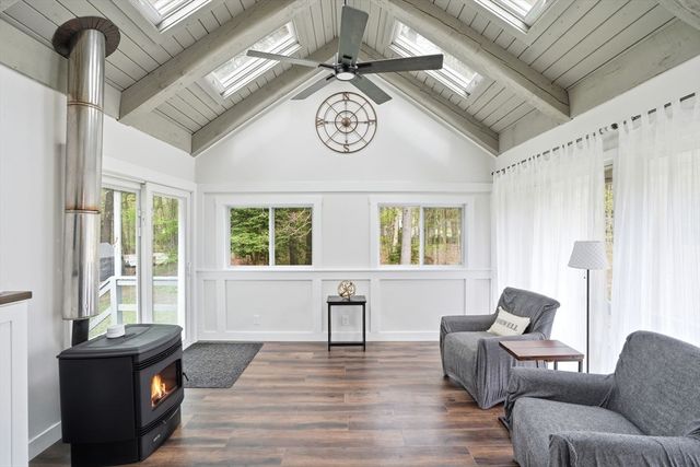 15 Hemlock Dr, Norwell, MA 02061