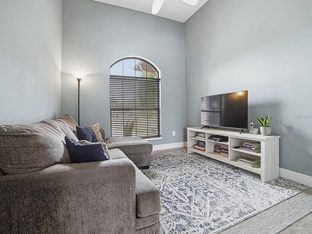 38701 OAK PLACE COURT, Lady Lake, FL 32159