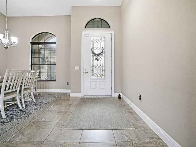 38701 OAK PLACE COURT, Lady Lake, FL 32159