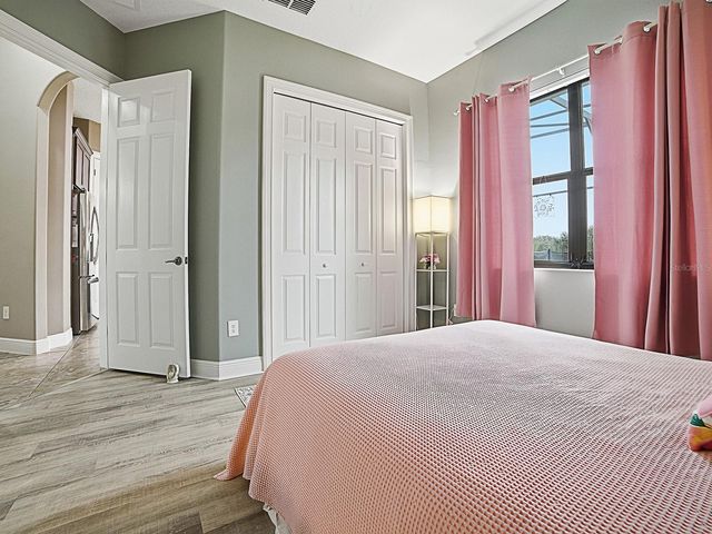 38701 OAK PLACE COURT, Lady Lake, FL 32159