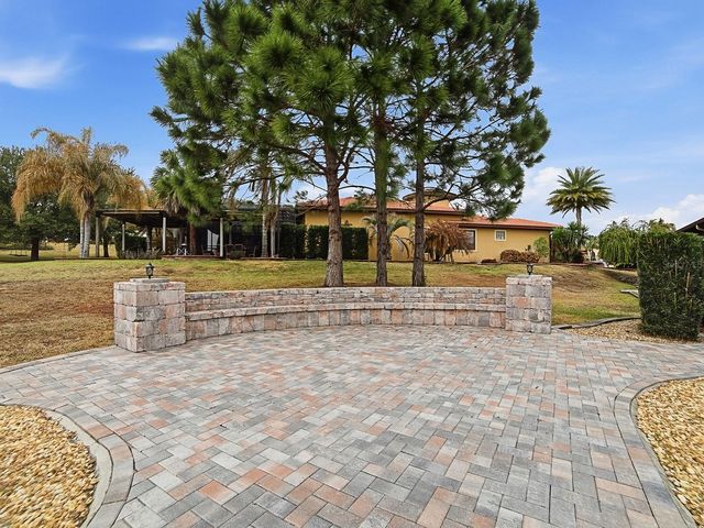 38701 OAK PLACE COURT, Lady Lake, FL 32159