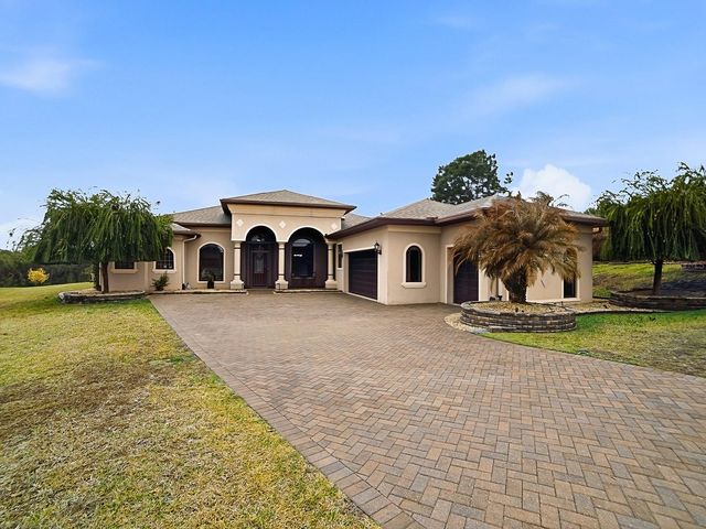 38701 OAK PLACE COURT, Lady Lake, FL 32159