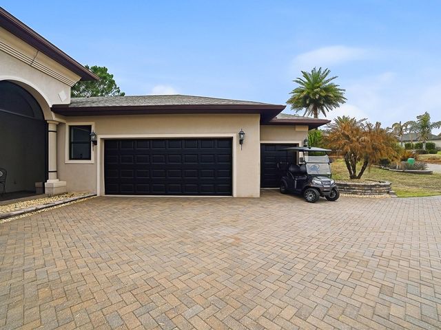 38701 OAK PLACE COURT, Lady Lake, FL 32159