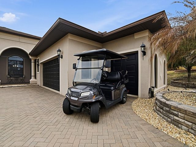 38701 OAK PLACE COURT, Lady Lake, FL 32159