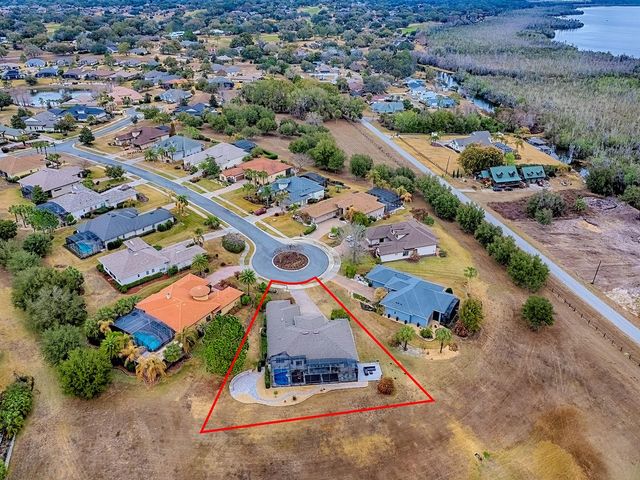 38701 OAK PLACE COURT, Lady Lake, FL 32159