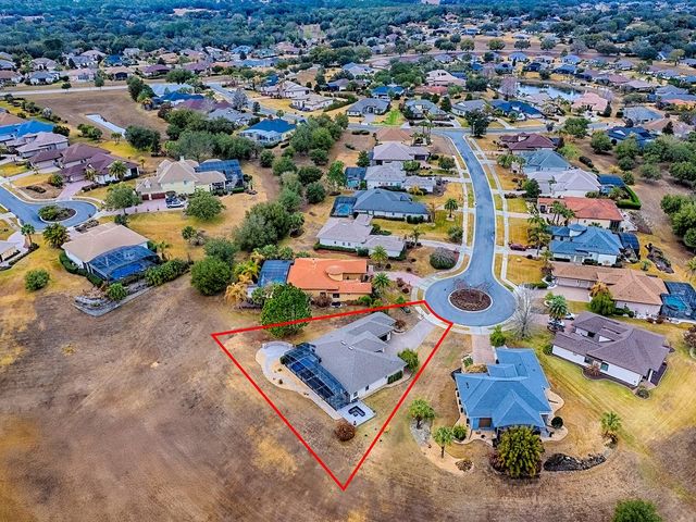 38701 OAK PLACE COURT, Lady Lake, FL 32159