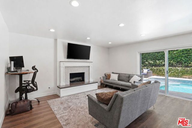 5516 Bluebell Avenue, Valley Village, CA 91607