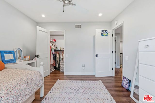 5516 Bluebell Avenue, Valley Village, CA 91607