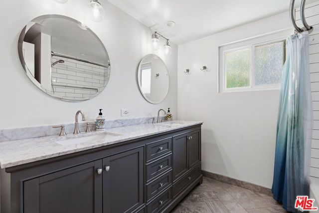5516 Bluebell Avenue, Valley Village, CA 91607