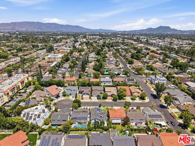 5516 Bluebell Avenue, Valley Village, CA 91607