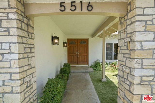 5516 Bluebell Avenue, Valley Village, CA 91607