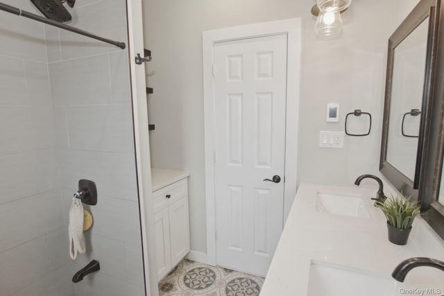 14 Sunburst Drive, Rocky Point, NY 11778