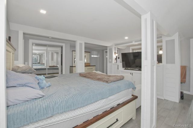 14 Sunburst Drive, Rocky Point, NY 11778