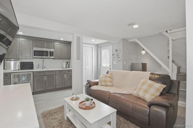 14 Sunburst Drive, Rocky Point, NY 11778