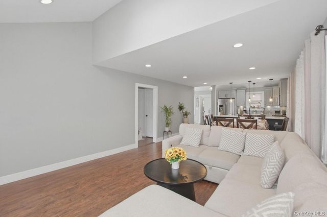 14 Sunburst Drive, Rocky Point, NY 11778