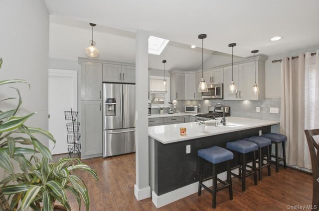 14 Sunburst Drive, Rocky Point, NY 11778