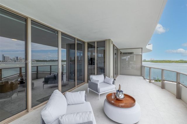 1135 103rd St 405, Bay Harbor Islands, FL 33154