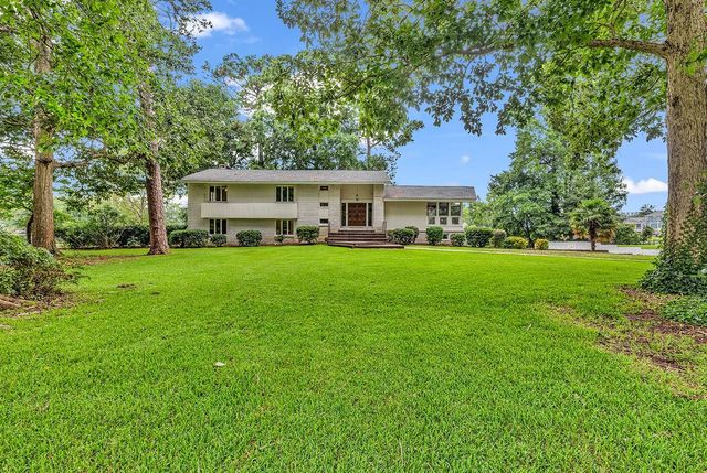 115 Green Lake Dr., Myrtle Beach, SC 29572