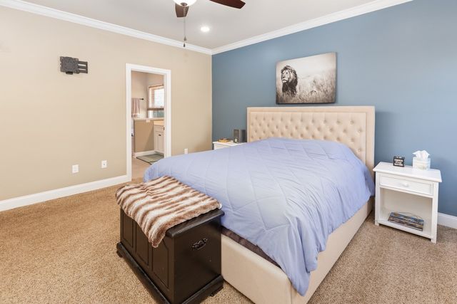 2608 Etna Dr, Chapel Hill, TN 37034