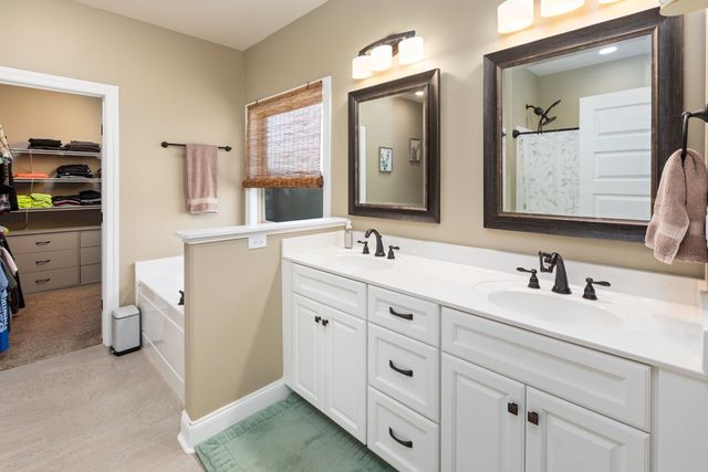 2608 Etna Dr, Chapel Hill, TN 37034