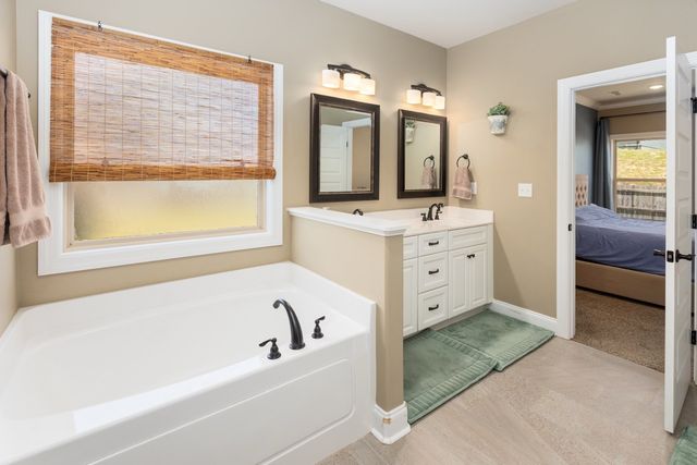 2608 Etna Dr, Chapel Hill, TN 37034