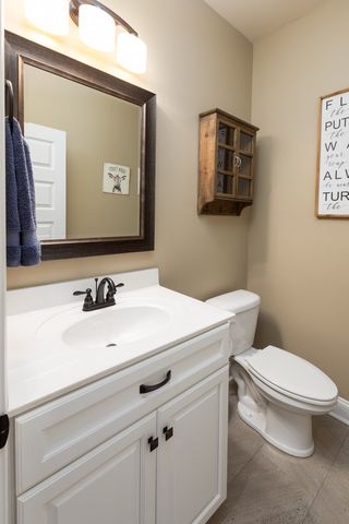 2608 Etna Dr, Chapel Hill, TN 37034