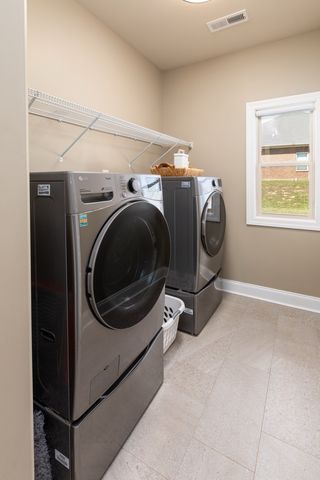 2608 Etna Dr, Chapel Hill, TN 37034