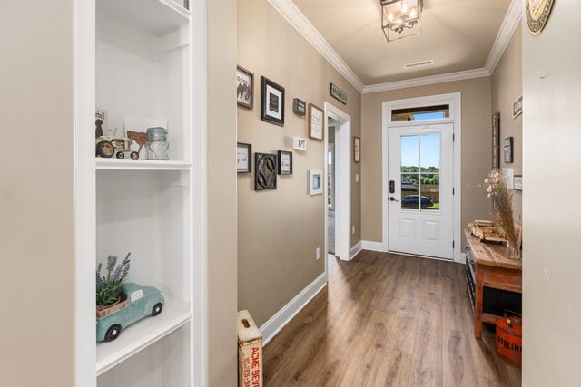 2608 Etna Dr, Chapel Hill, TN 37034