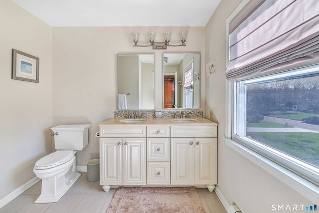 7 Lafayette Drive, Trumbull, CT 06611