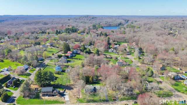 7 Lafayette Drive, Trumbull, CT 06611