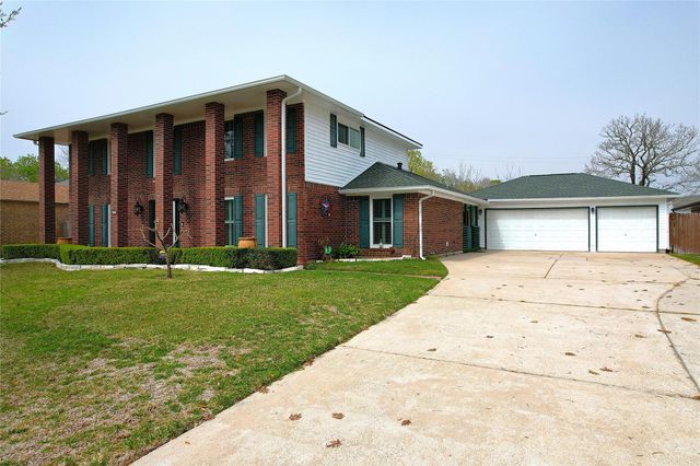 642 N Flamingo Drive, Seabrook, TX 77586