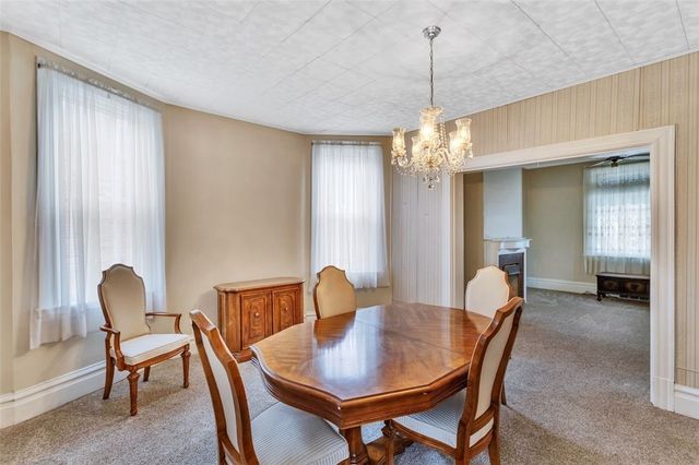 326 Mckinley Ave, Avalon, PA 15202