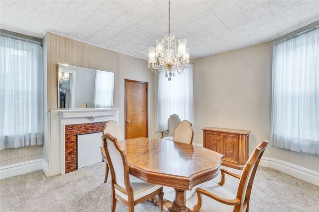 326 Mckinley Ave, Avalon, PA 15202