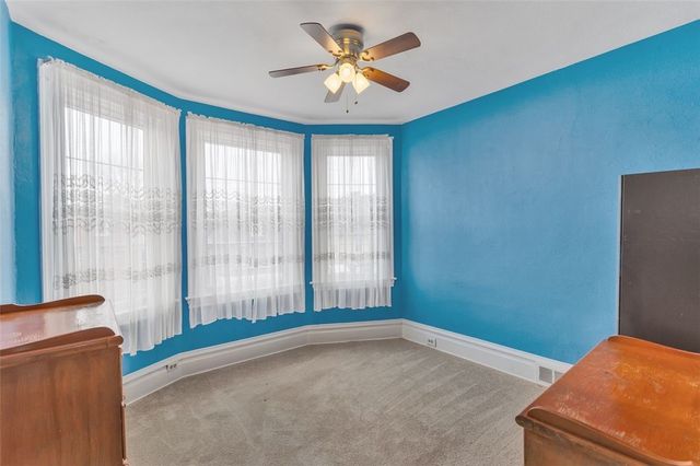 326 Mckinley Ave, Avalon, PA 15202