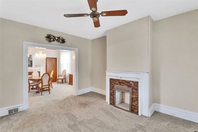 326 Mckinley Ave, Avalon, PA 15202