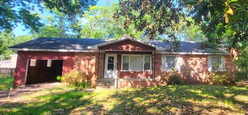 4065 Lloyd Station Road, Mobile, AL 36693
