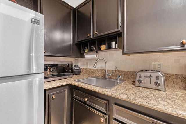 2822 N Auburn Court 208, Palm Springs, CA 92262