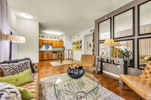 625 Stassney Lane E 05-5210, Austin, TX 78745