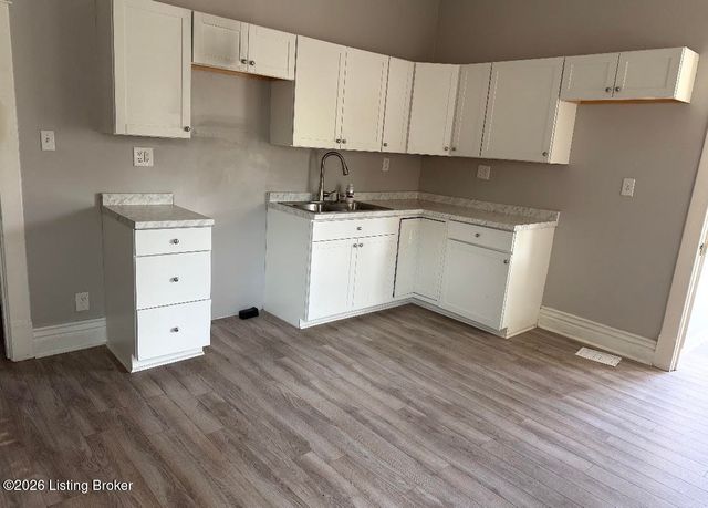 3401 W Jefferson St, Louisville, KY 40212