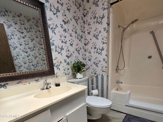 17438 N BOSWELL Boulevard, Sun City, AZ 85373