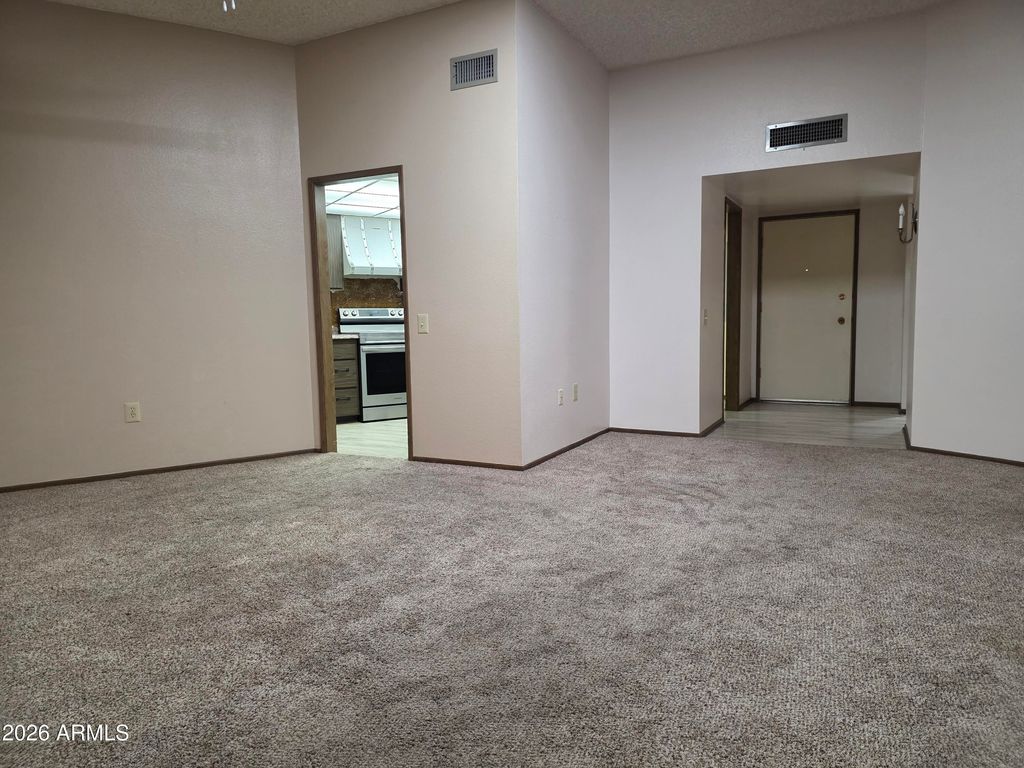 17438 N BOSWELL Boulevard, Sun City, AZ 85373 — photo 3