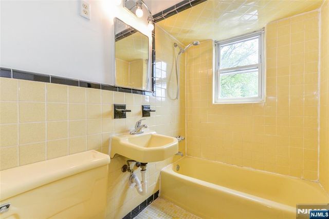 601 Fairview Avenue C1, Fairview, NJ 07022