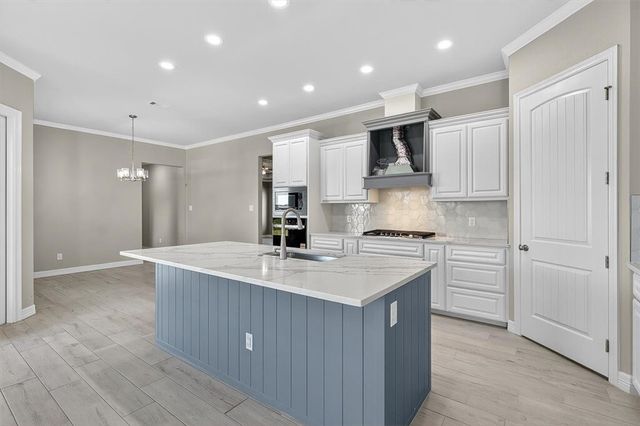 2701 Lannister, Corpus Christi, TX 78415