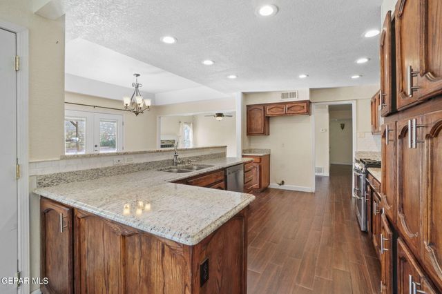 4332 LOMA DE BRISAS Drive, El Paso, TX 79934