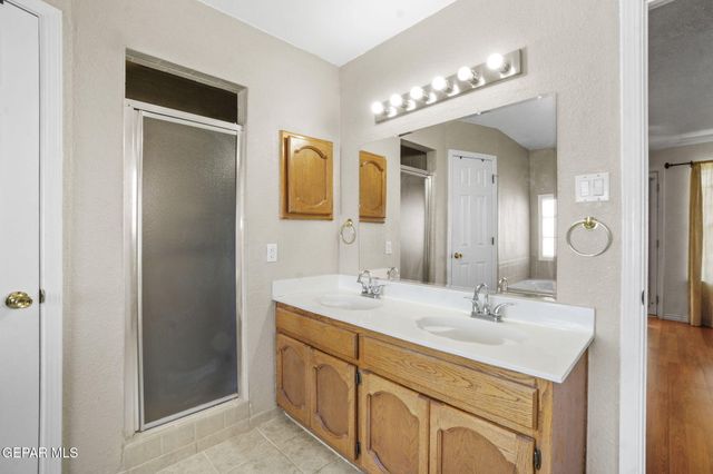 4332 LOMA DE BRISAS Drive, El Paso, TX 79934