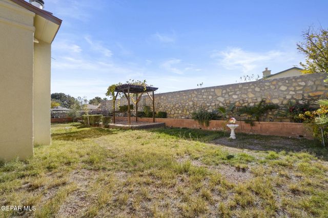 4332 LOMA DE BRISAS Drive, El Paso, TX 79934